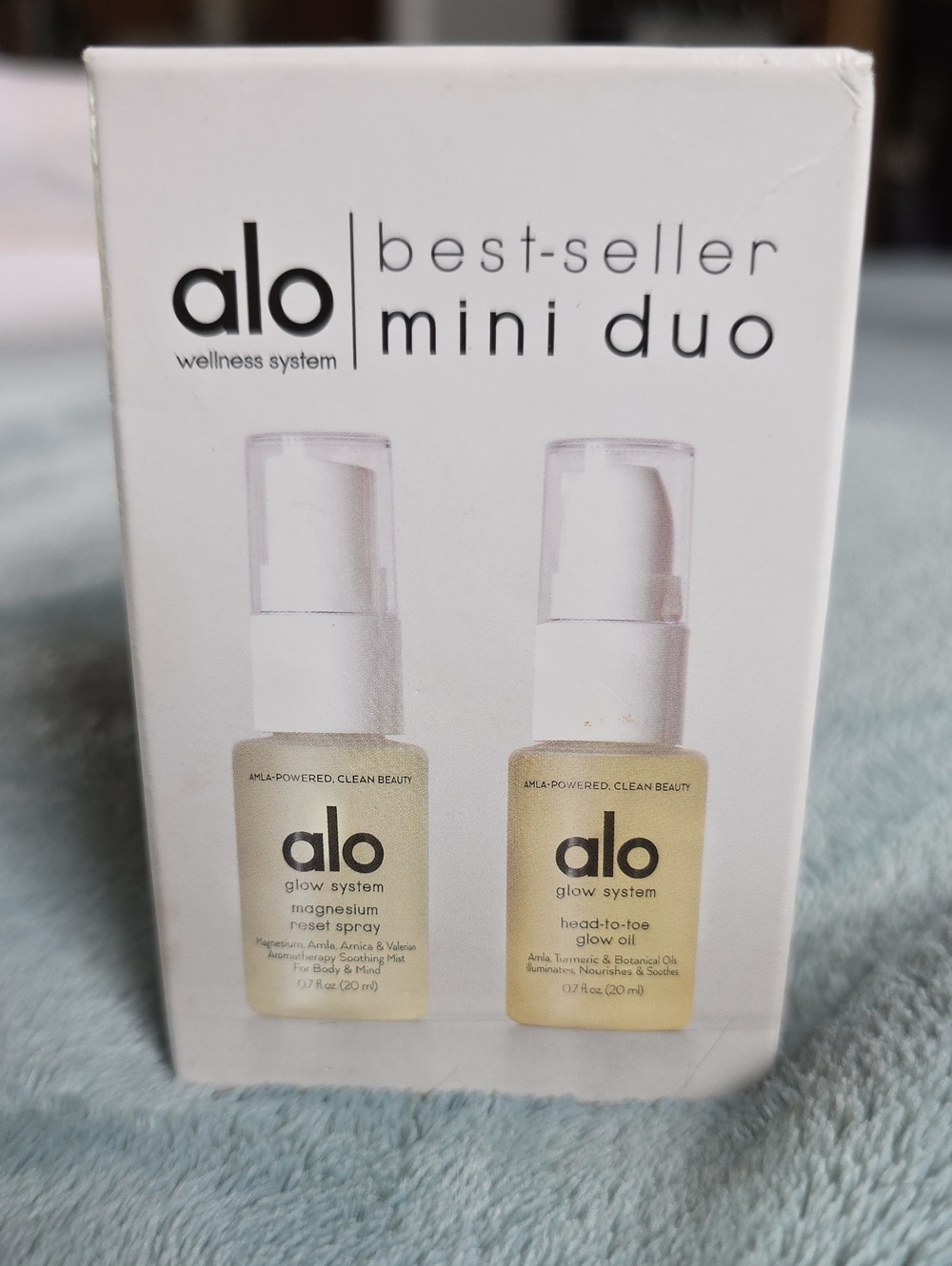 ALO Yoga Mini Duo Glow Serums in Pale Yellow